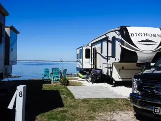 Manatee Cove FamCamp