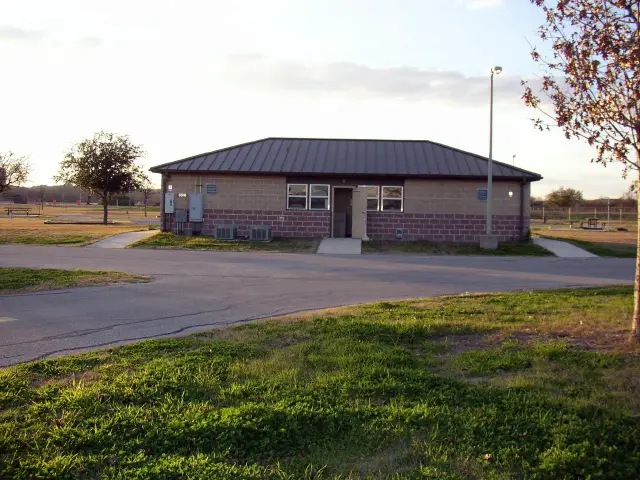 Bathhouse / Laundry